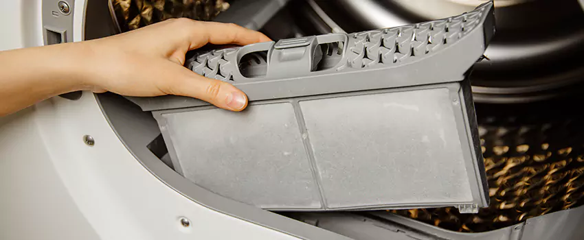 Signs Of A Clogged Dryer Lint Trap in Burlingame, California